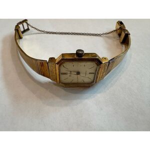 Vintage Pulsar Quartz Classic Women's Gold Tone Watch 19mm Y481-5130